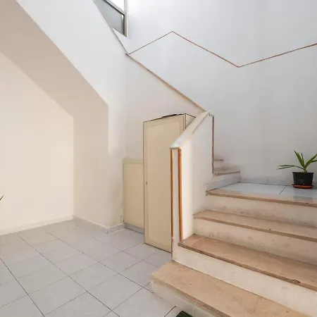 Domus Mandrolisai *